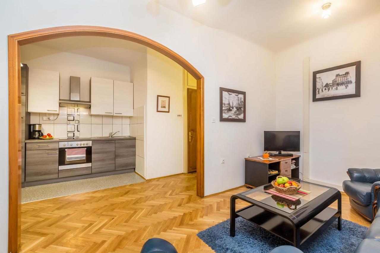 Apartment Juna 里耶卡 外观 照片
