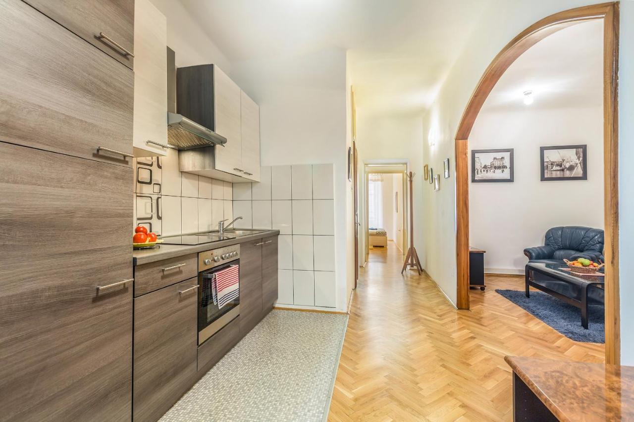 Apartment Juna 里耶卡 外观 照片